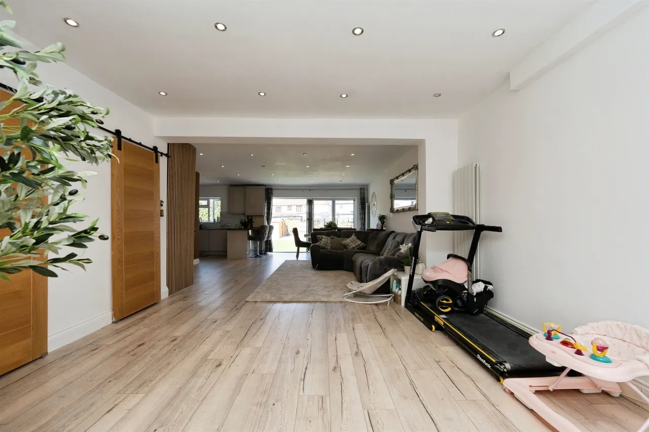 Sefton Avenue, Harrow, photo 10