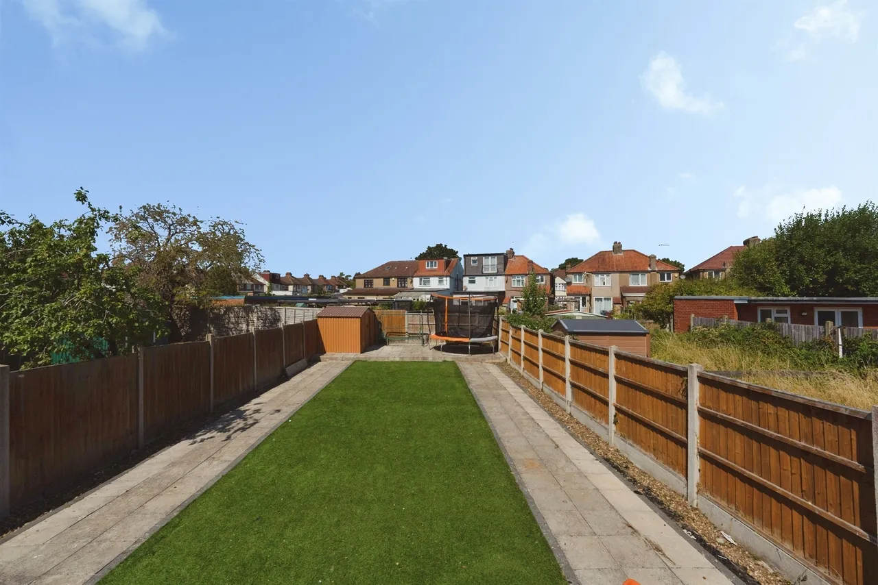 Sefton Avenue, Harrow, photo 3