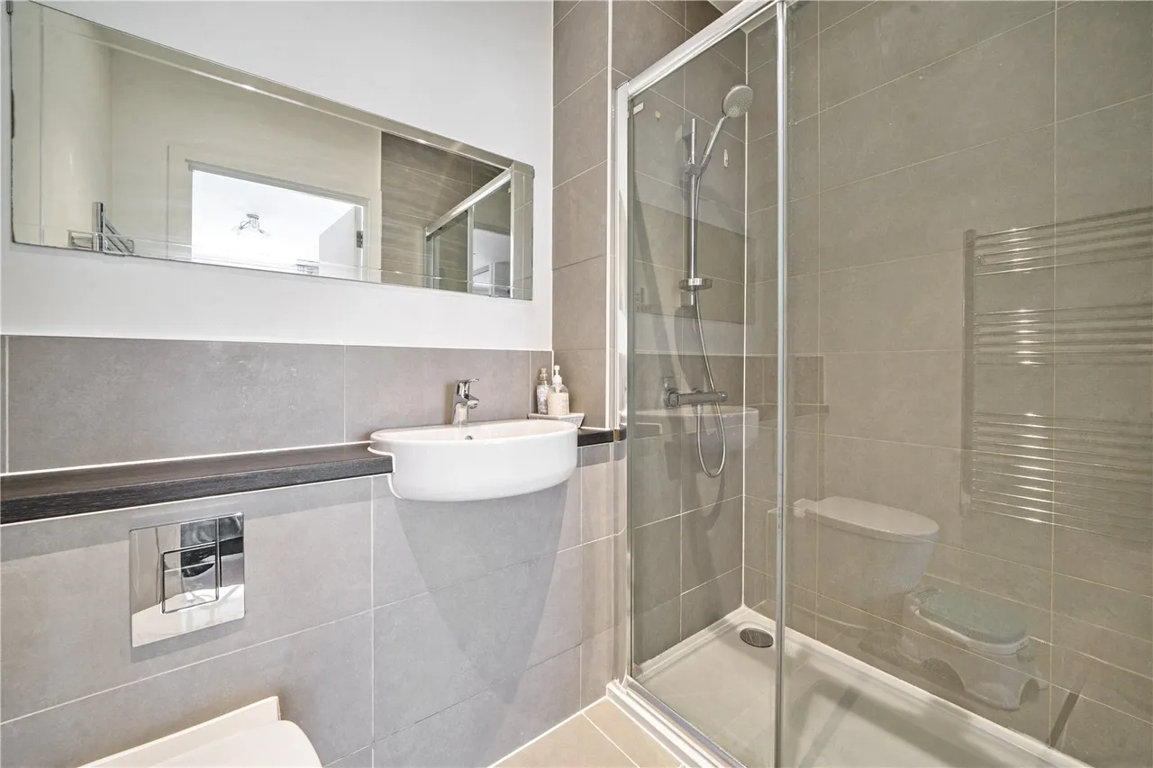 Gurnell Grove, Ealing, W13, photo 19