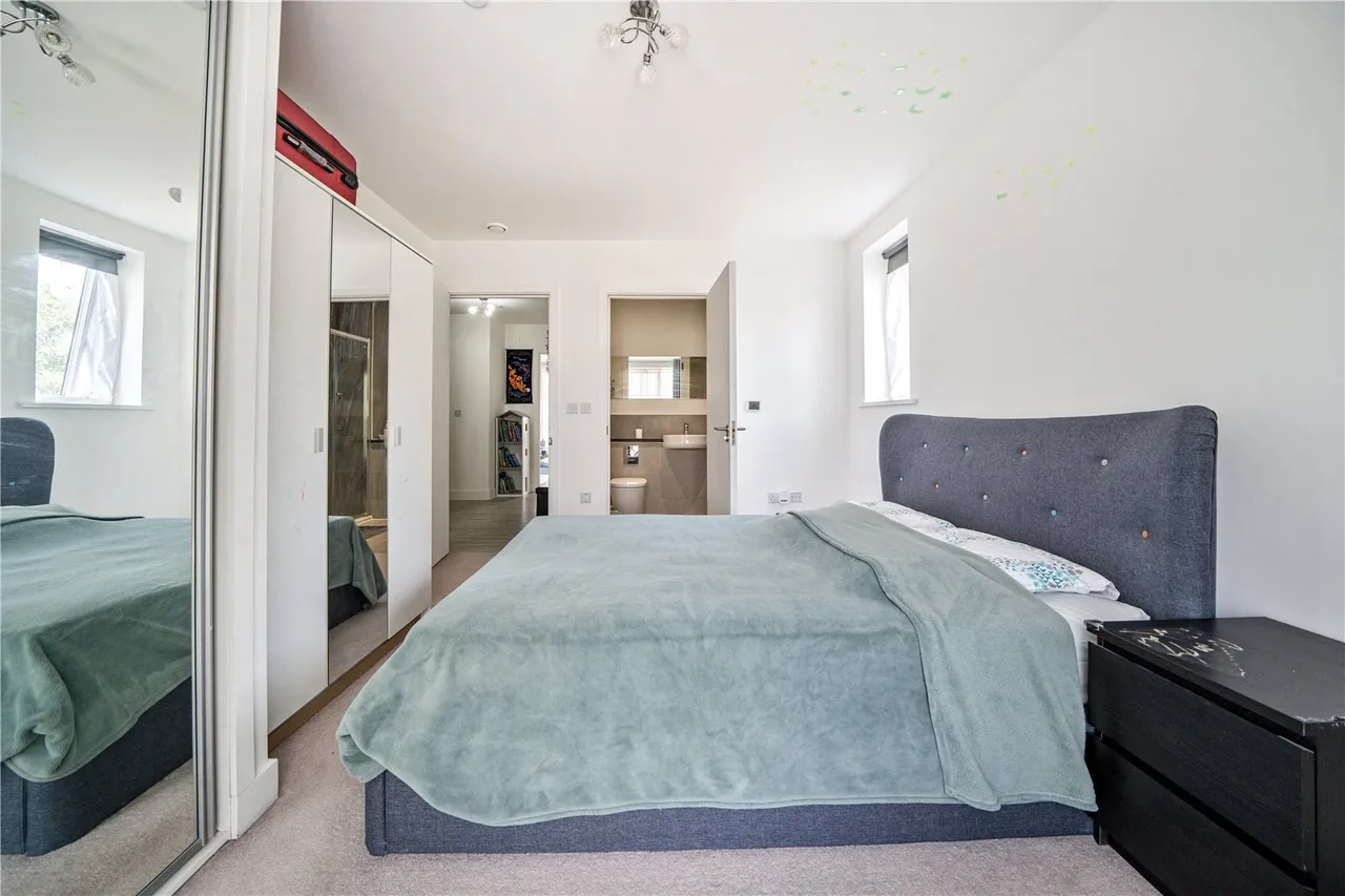 Gurnell Grove, Ealing, W13, photo 15