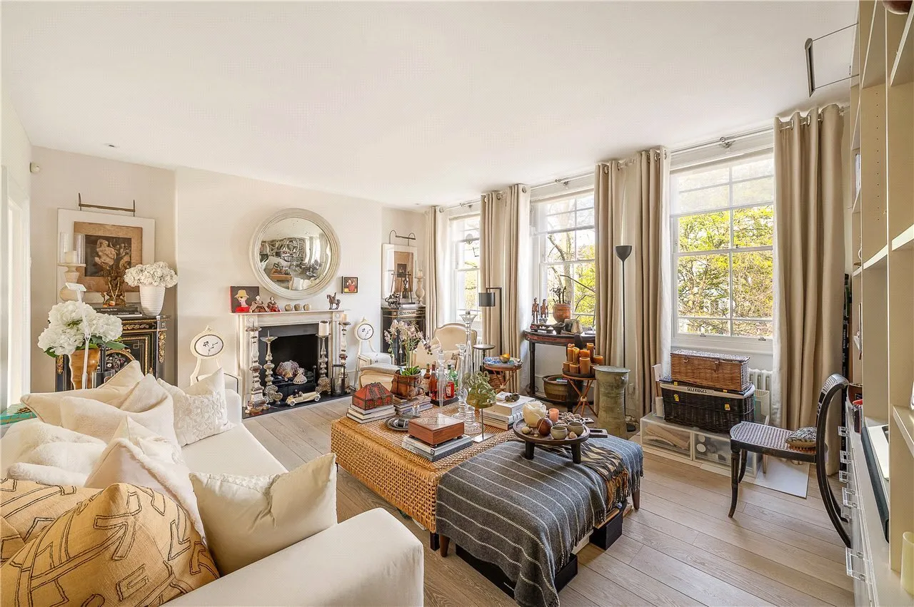 Chalcot Square, Primrose Hill, London, NW1, photo 3