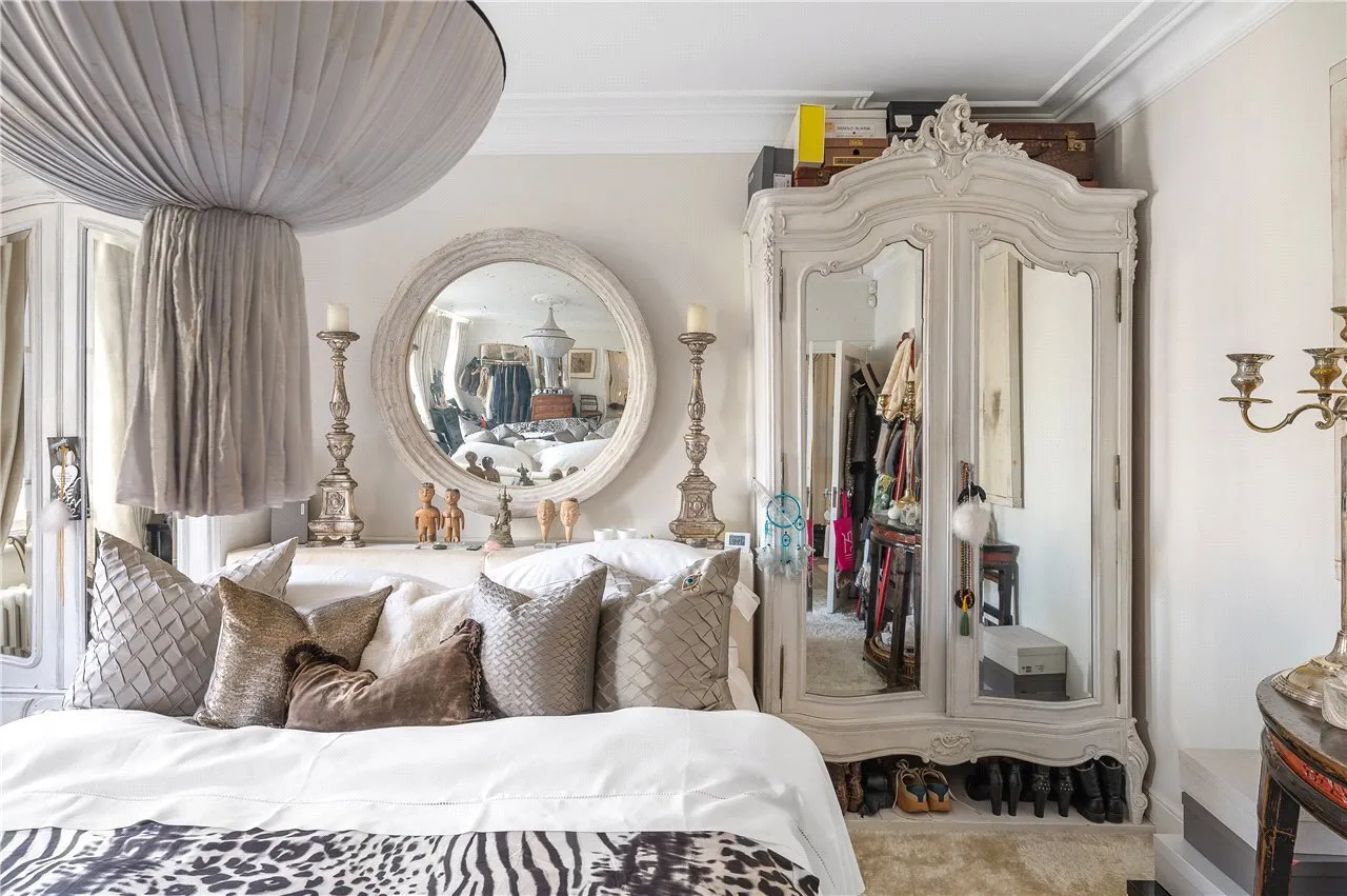 Chalcot Square, Primrose Hill, London, NW1, photo 11