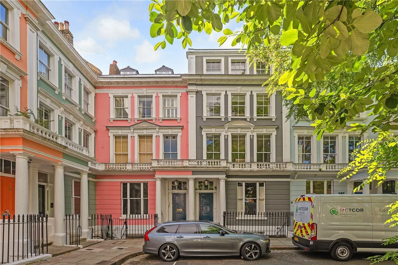 Chalcot Square, Primrose Hill, London, NW1, photo 2