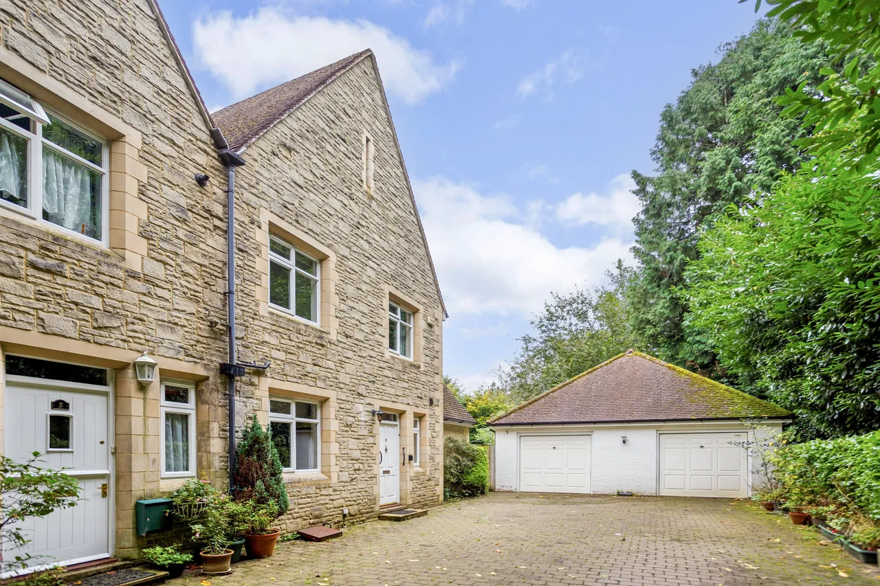 Church Hill, Nutfield, RH1, photo 11