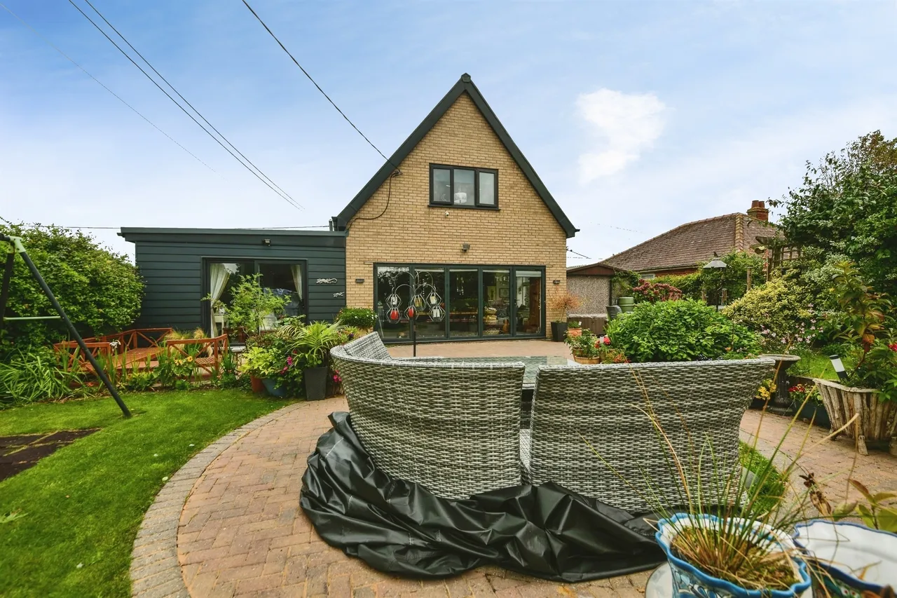 St. Peters Lane, Trusthorpe, LN12, photo 25