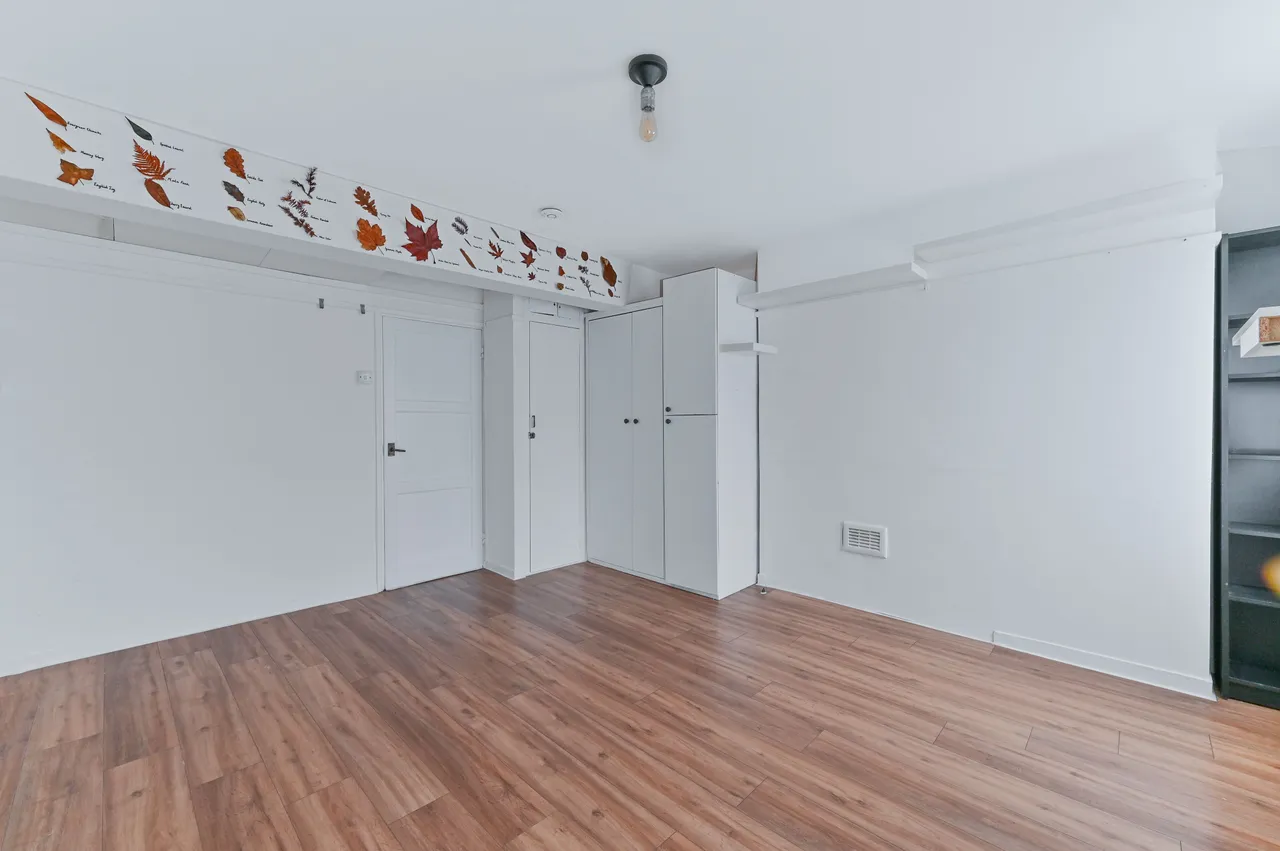 22 Barker House, Kingswood Estate, London, photo 3