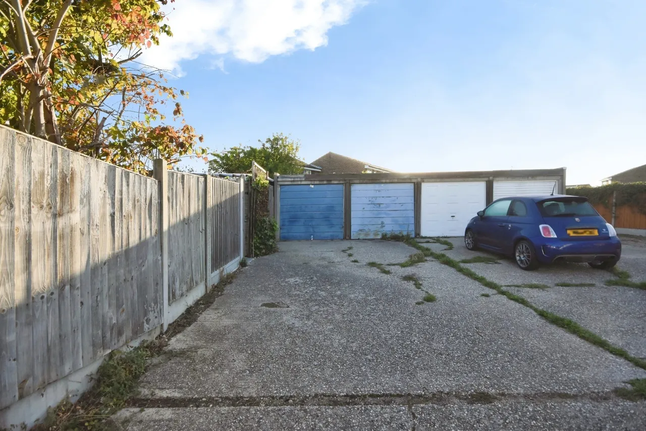 Begonia Close, Chelmsford, CM1, photo 8