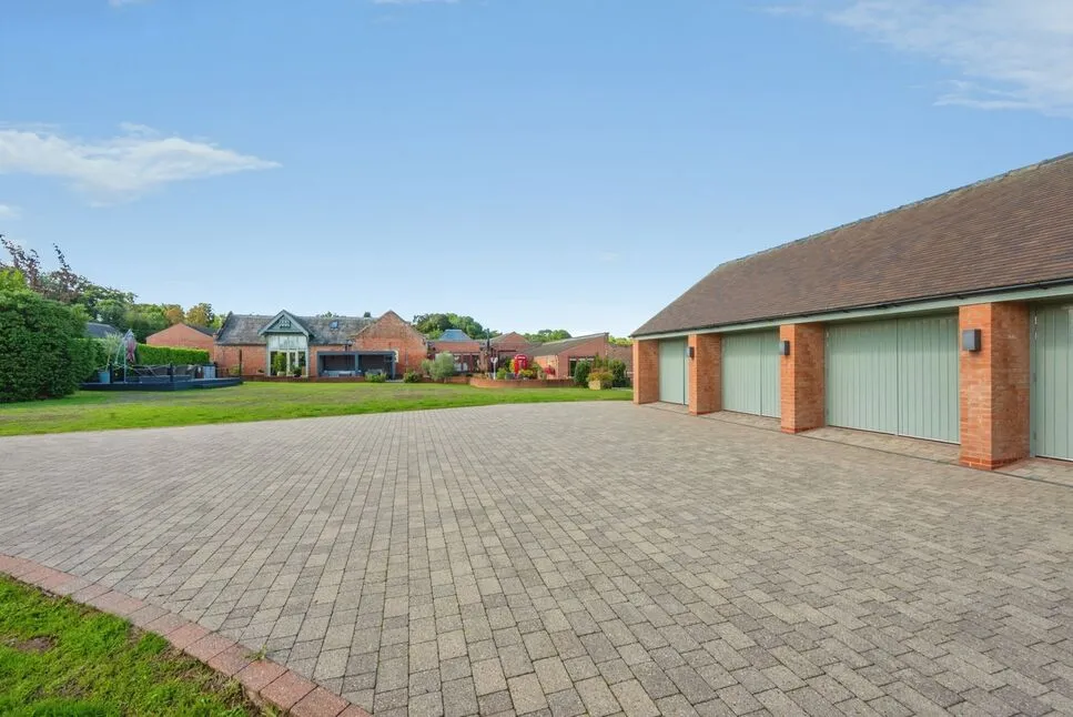 Home Farm Courtyard, Castle Donington, Leicestershire, DE74, photo 12