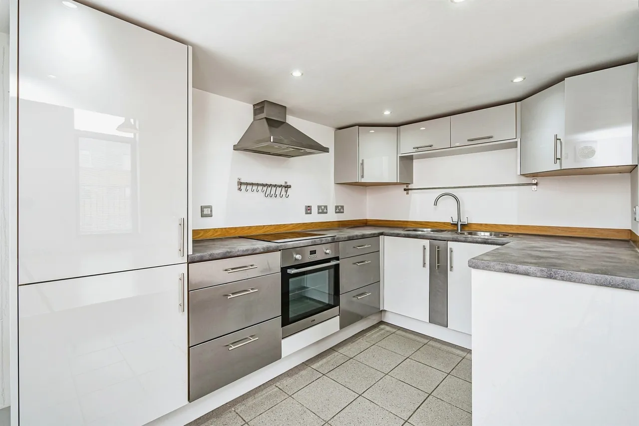 Metropolitan Lofts, Dudley, DY1, photo 2
