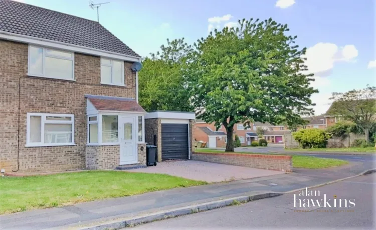 3 bed house to rent, Let, Register your interest, SN3