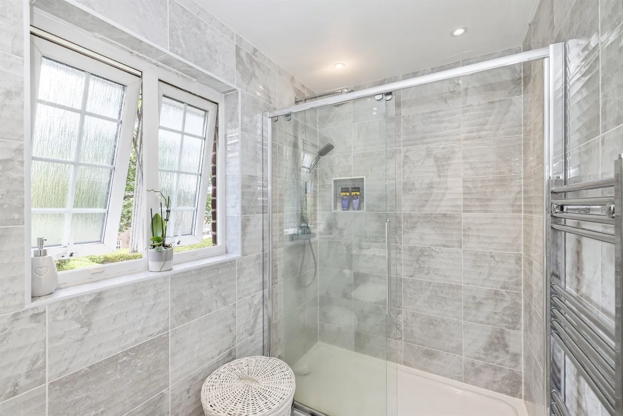 Five Fields Close, Watford, photo 11