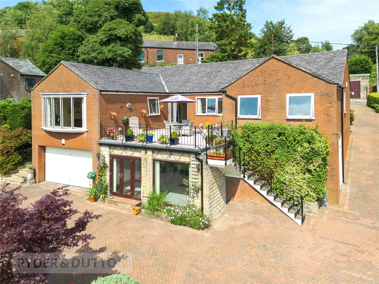 Stoneswood Road, Delph, OL3, photo 29