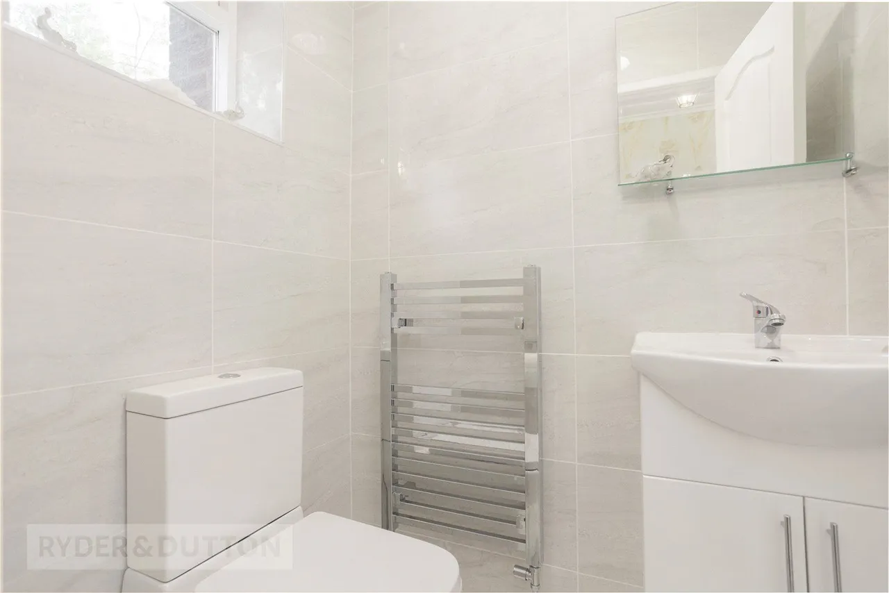 Stoneswood Road, Delph, OL3, photo 28