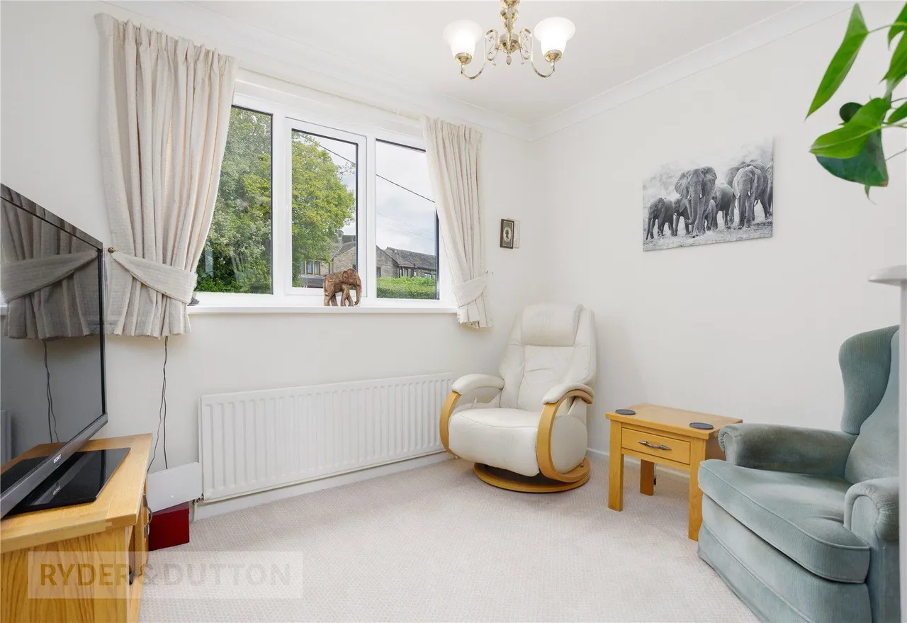 Stoneswood Road, Delph, OL3, photo 20