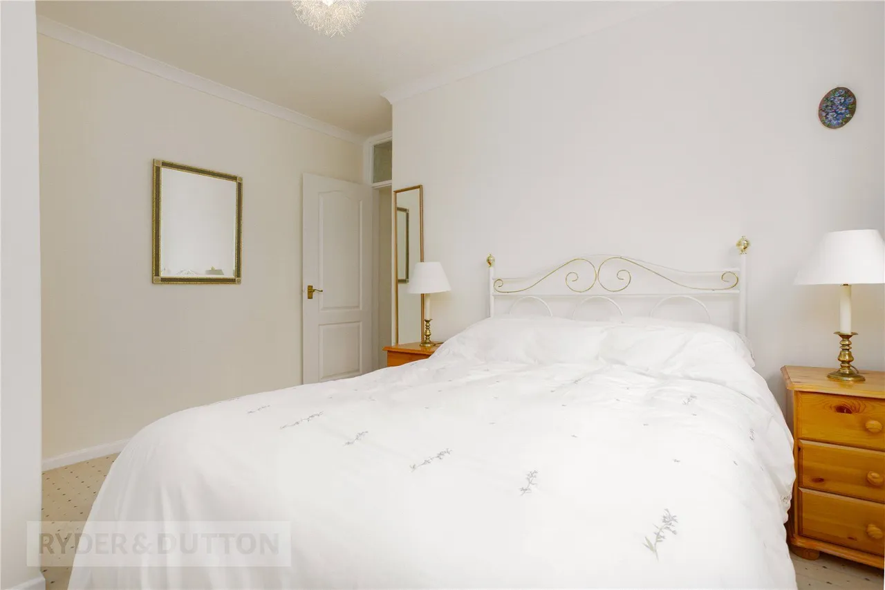 Stoneswood Road, Delph, OL3, photo 23