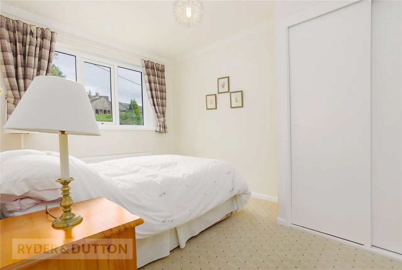 Stoneswood Road, Delph, OL3, photo 22