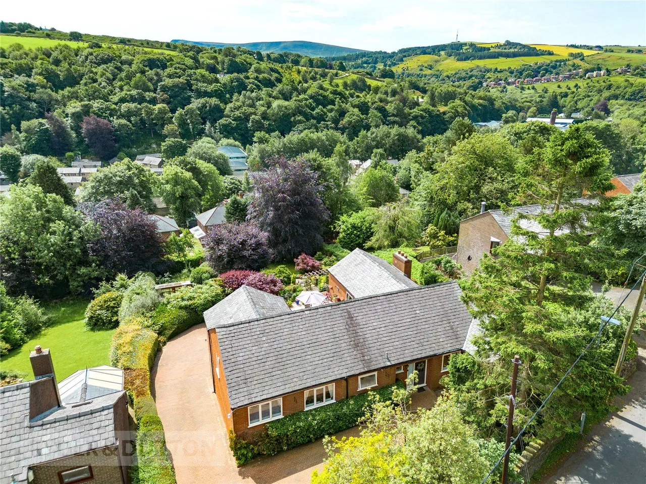 Stoneswood Road, Delph, OL3, photo 32