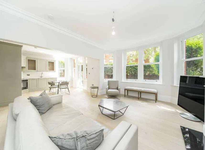 3 bed flat for sale — Cremorne Road, Chelsea, SW10