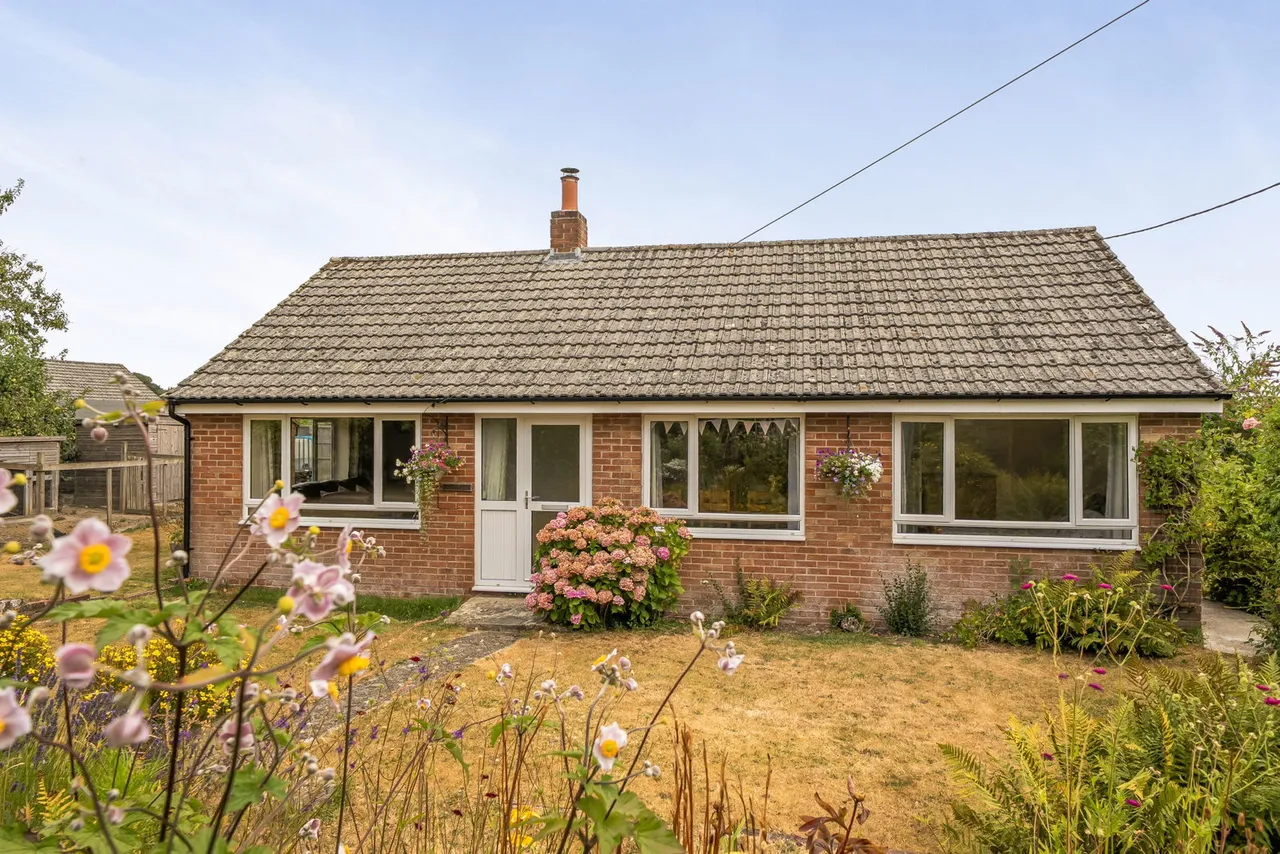 2 bed house for sale — Westerleigh, Zeals BA12 6NF