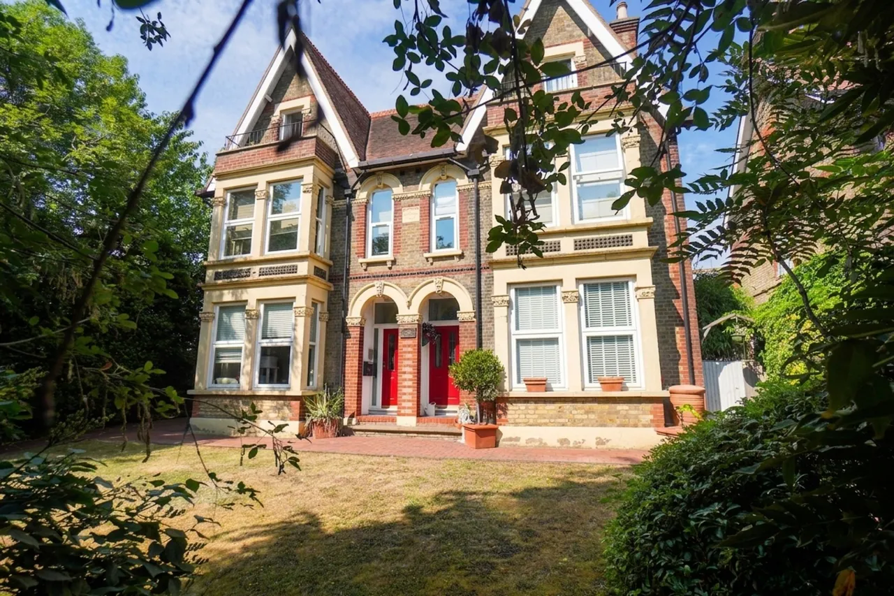 London Road, High Wycombe, HP11, photo 11