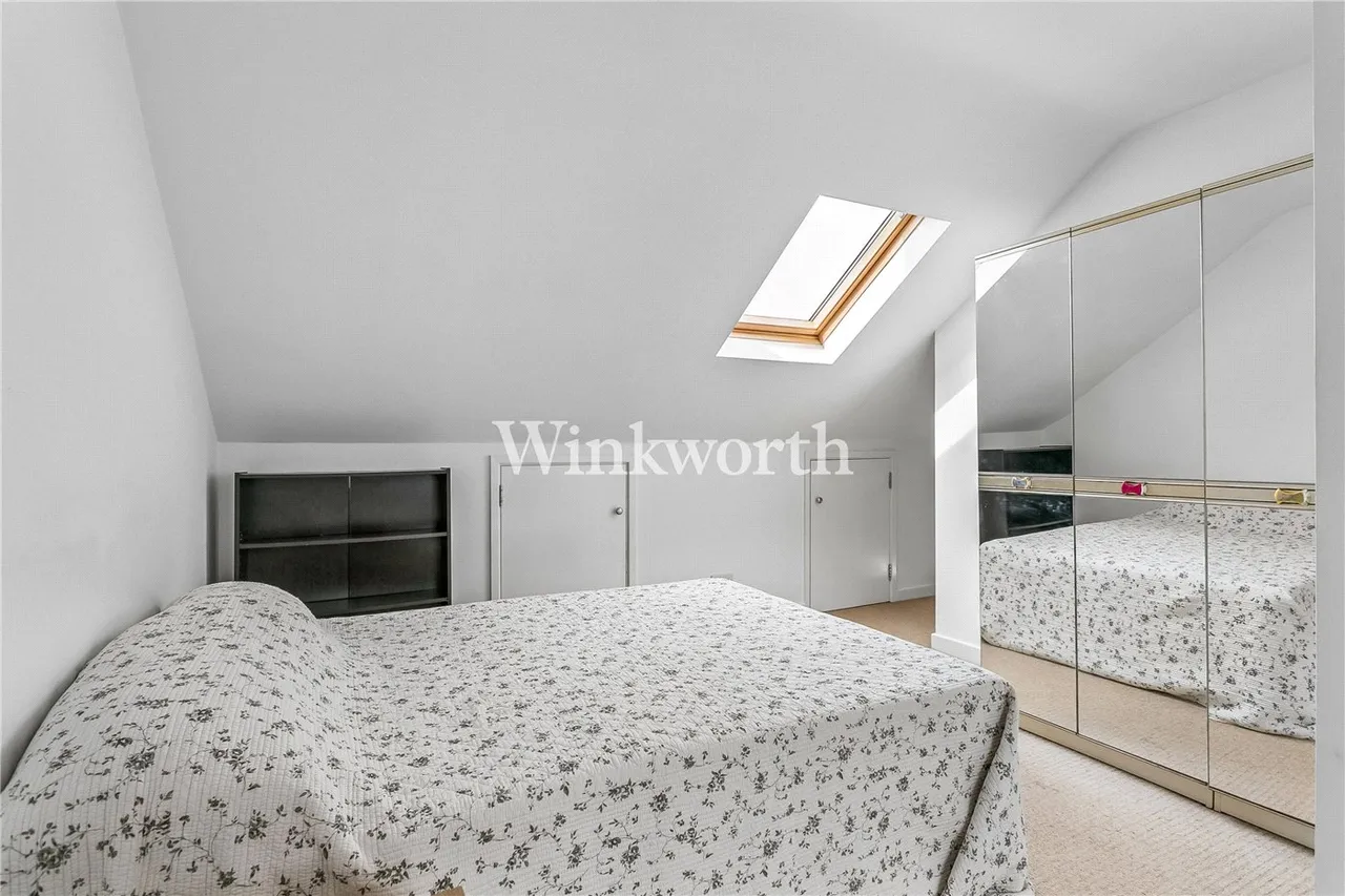 Stirling Road, London, N22, photo 8