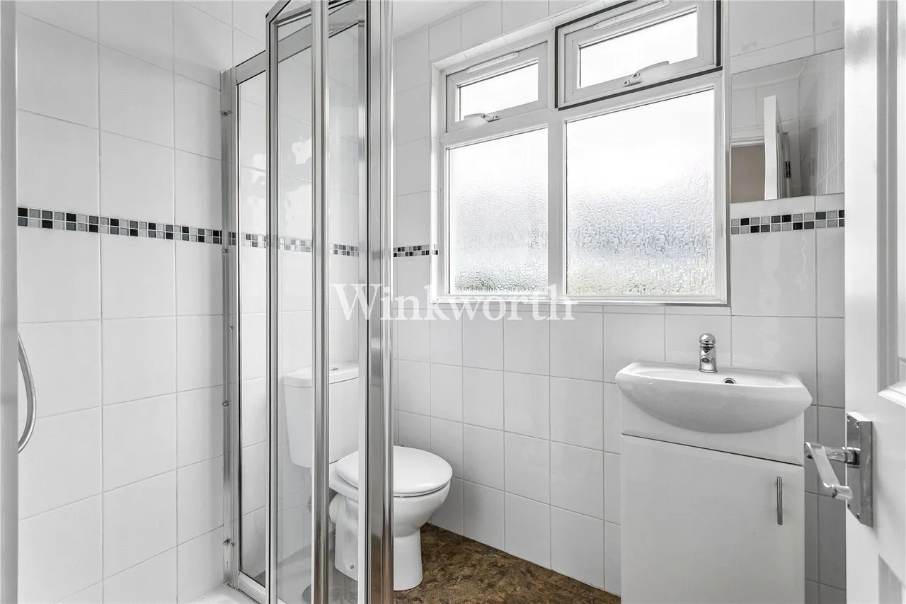 Stirling Road, London, N22, photo 10
