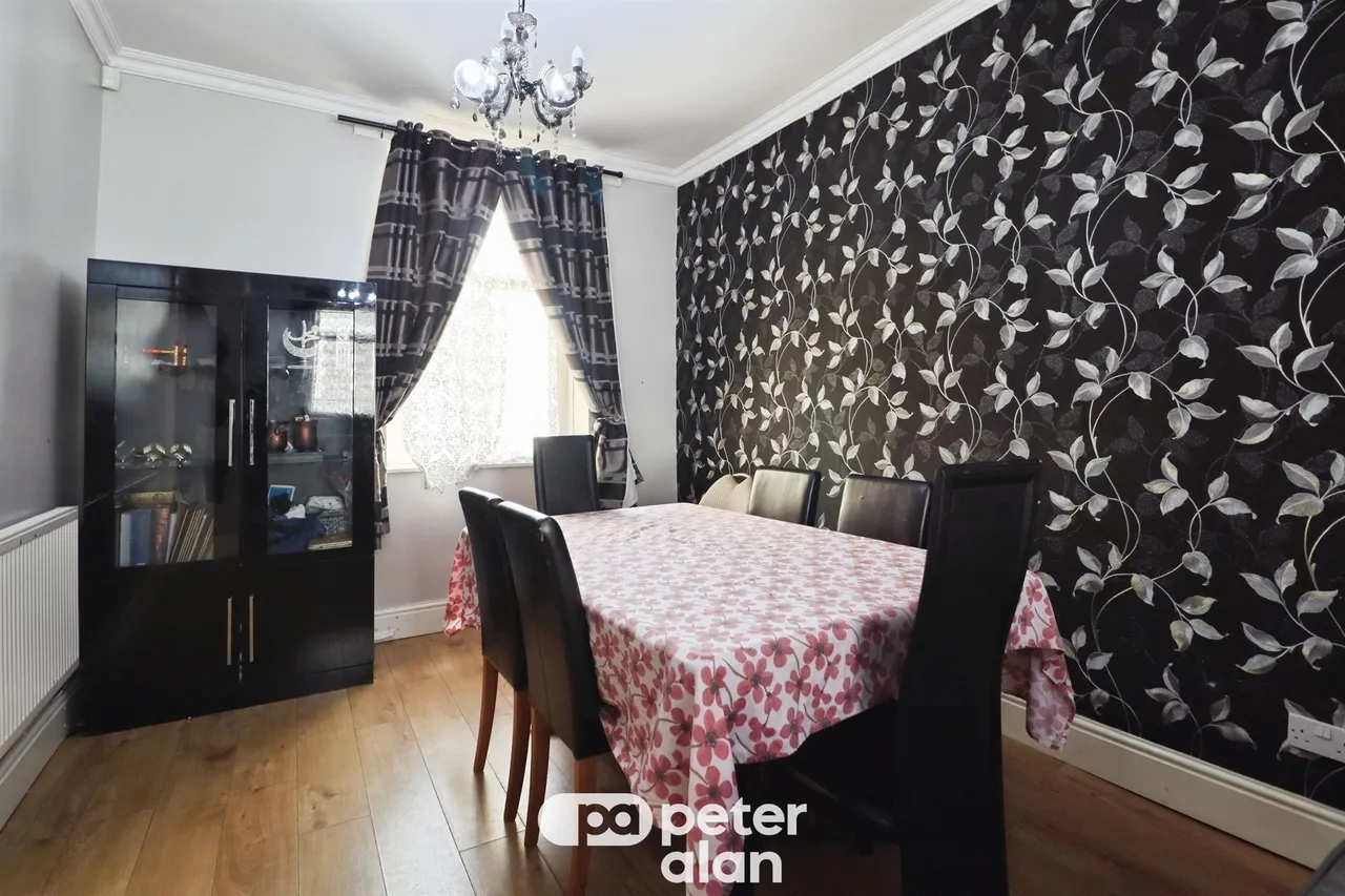 Russell Street, Cardiff, CF24, photo 7