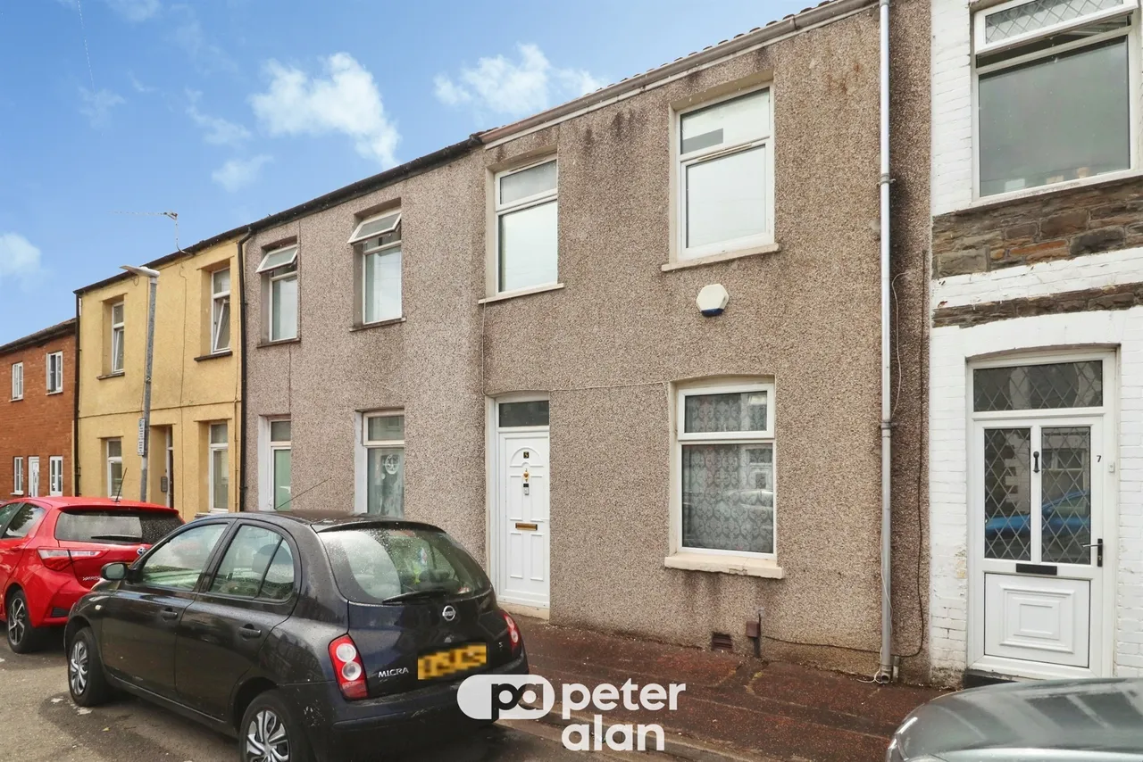 3 bed house for sale, Russell Street, Cardiff, CF24