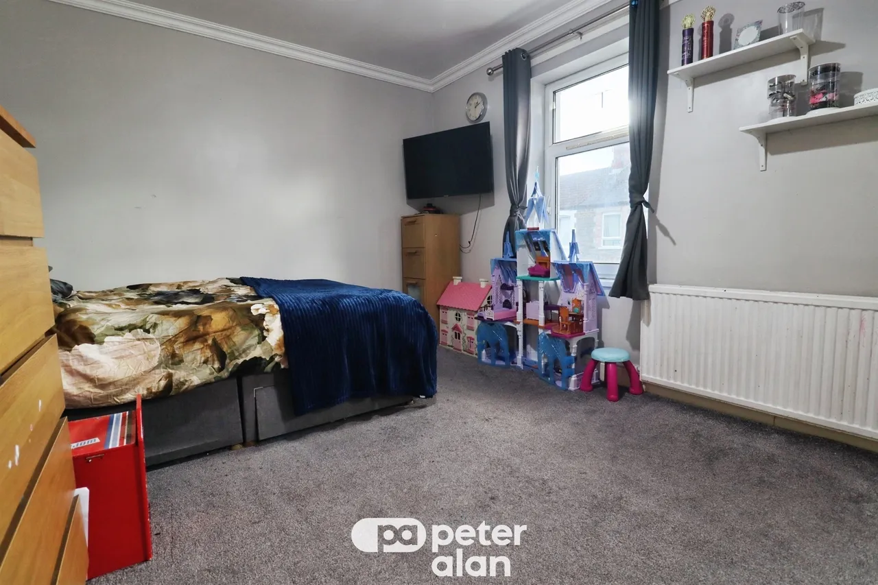 Russell Street, Cardiff, CF24, photo 14