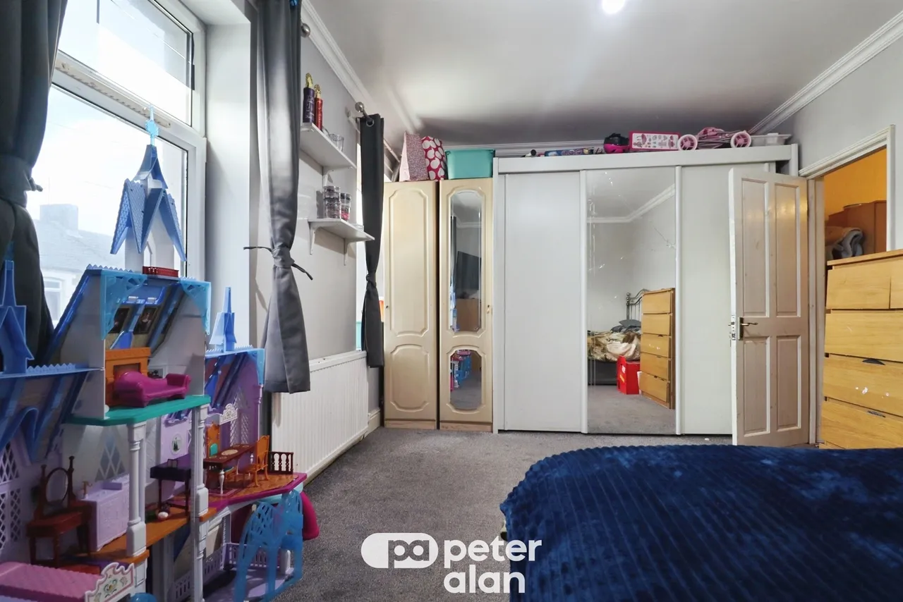 Russell Street, Cardiff, CF24, photo 13