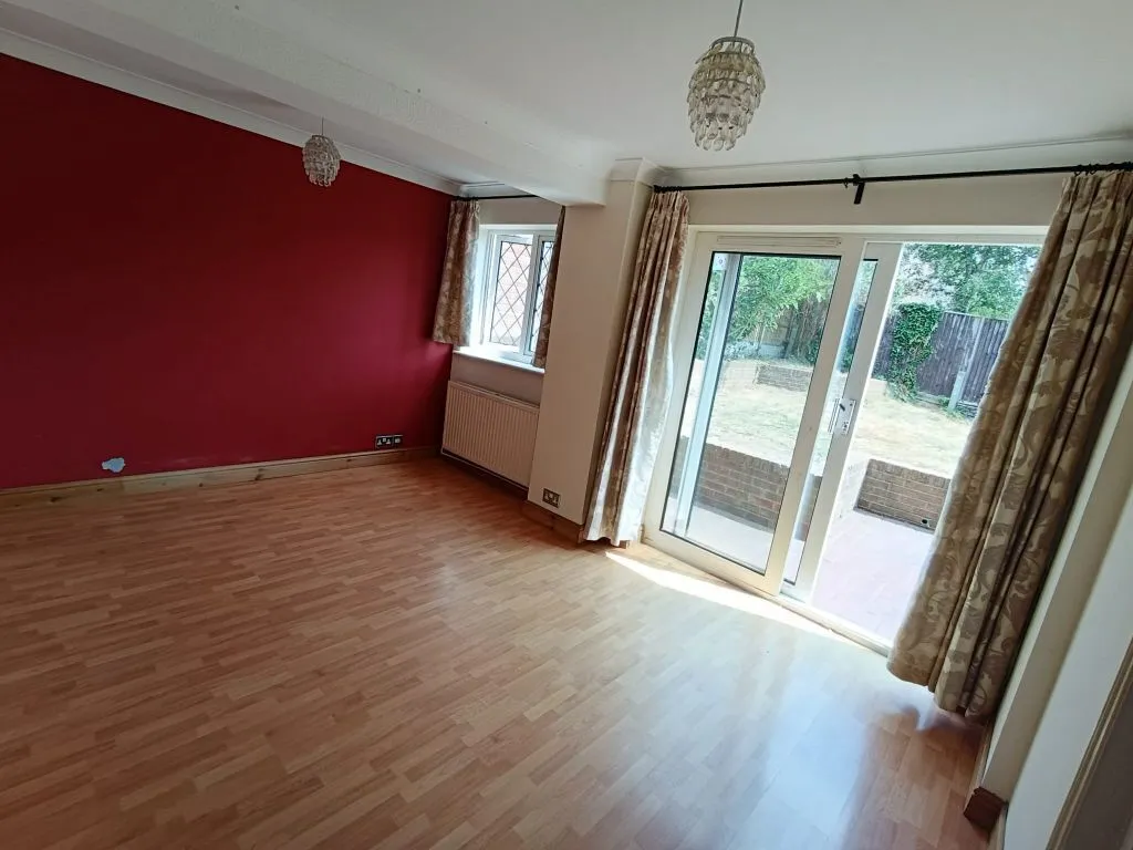 Tintern Road, Crawley, photo 5