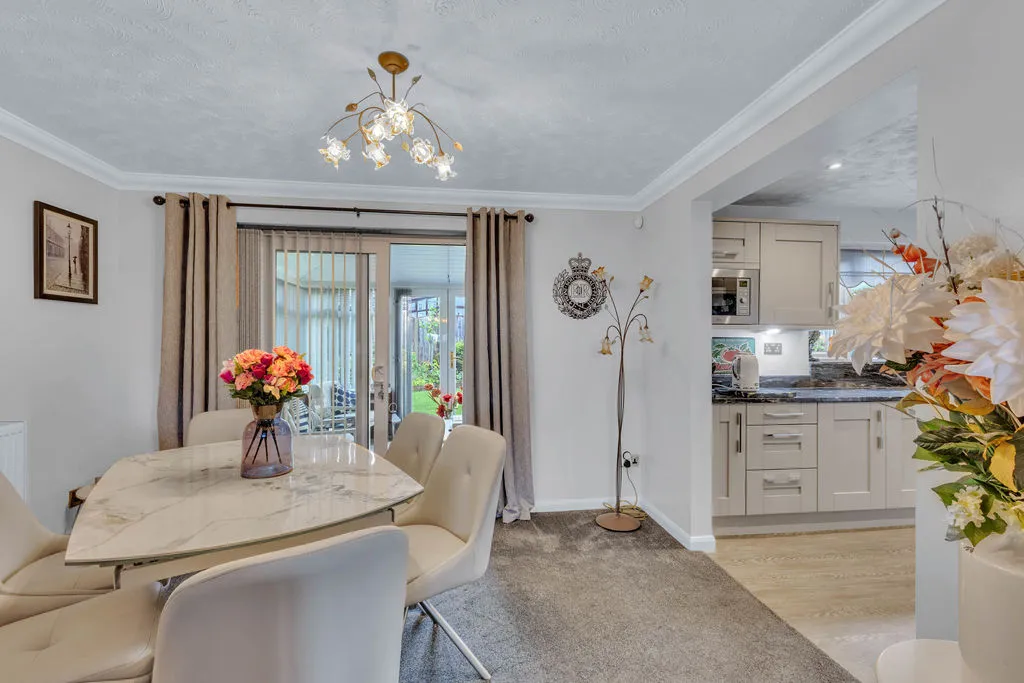Creaton Way Middleton, Manchester M24 5JY, photo 6