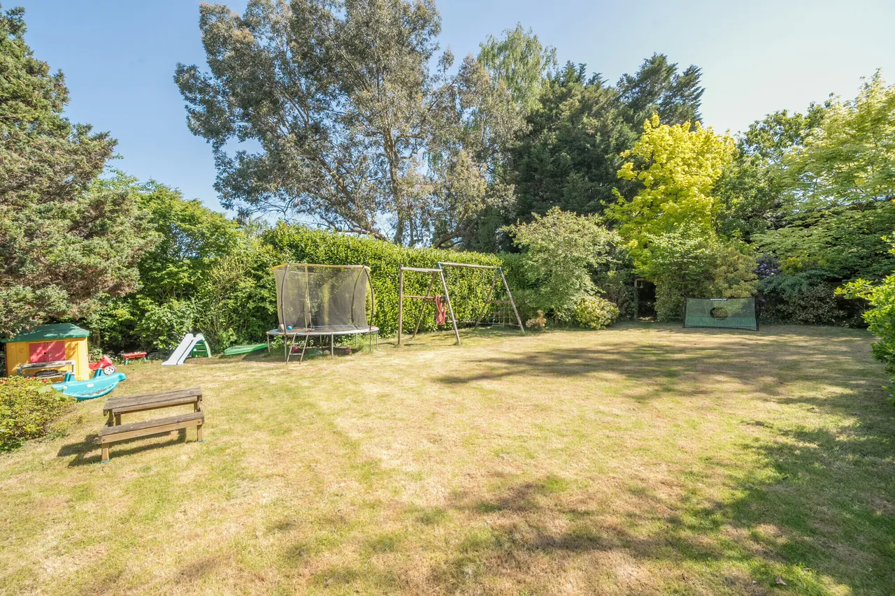 Shepherds Way, Liphook, GU30, photo 12