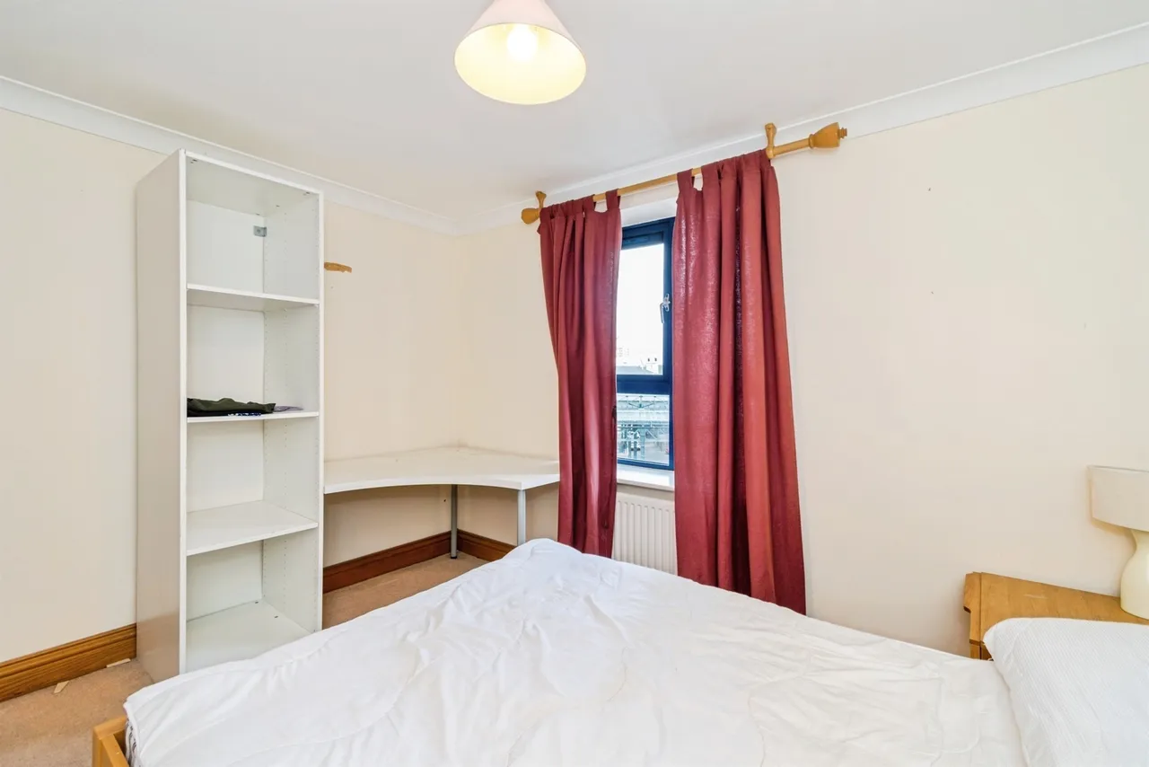 Canute Road, Southampton, SO14, photo 13