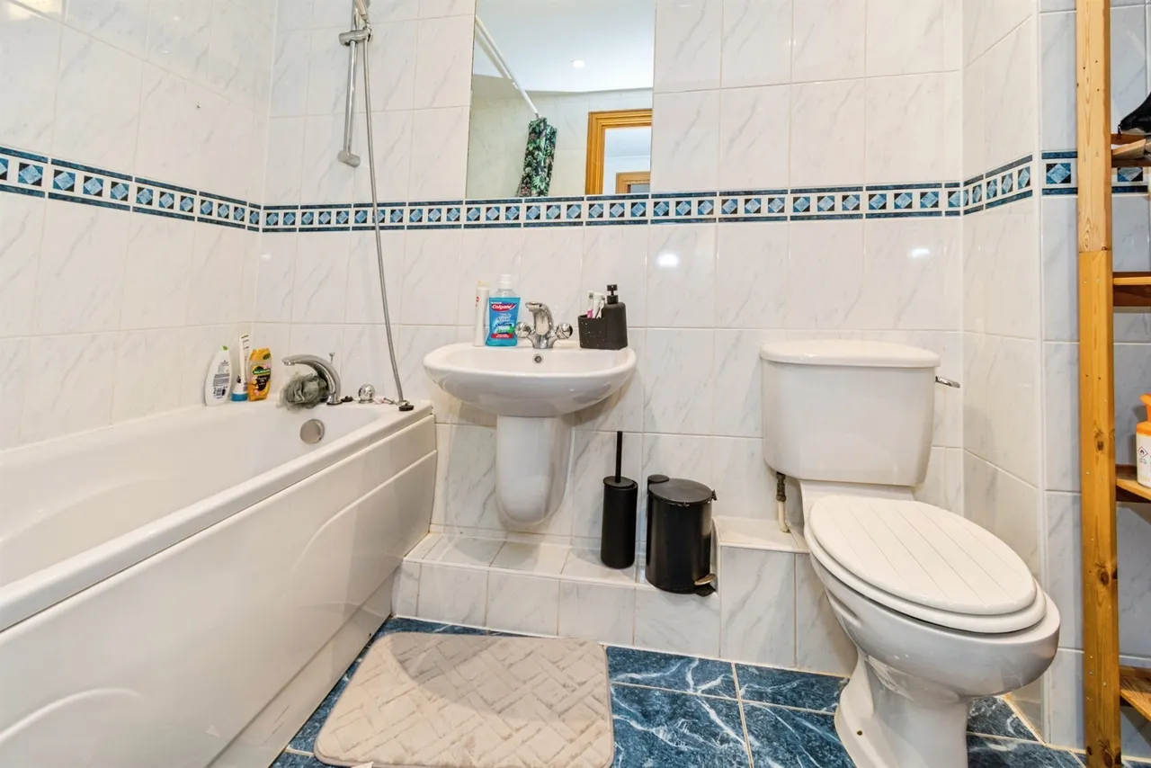 Canute Road, Southampton, SO14, photo 14