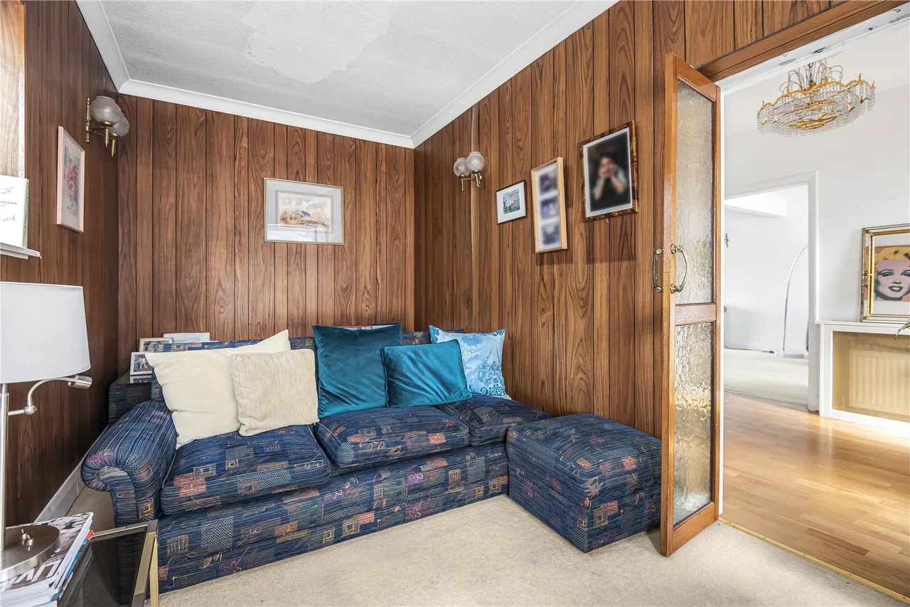 Heddon Court Avenue, Cockfosters, EN4 9NG, photo 4