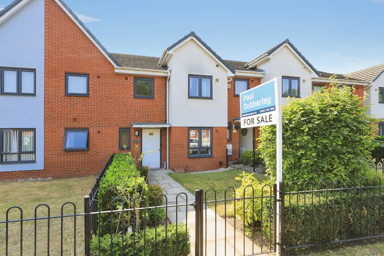 3 bed house for sale, Great Bridge Road, Bilston, WV14