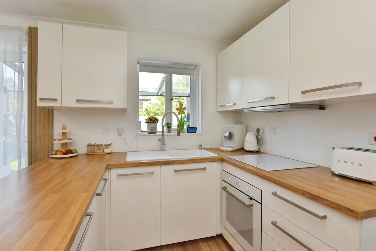 Tredington Grove, Caldecotte, Milton Keynes, photo 8