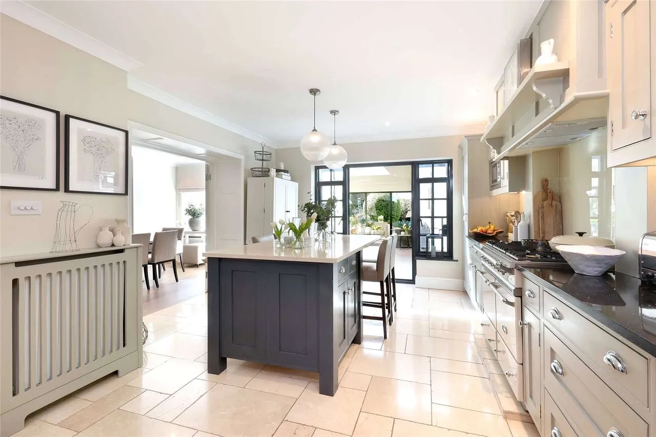 Woodhill Avenue, Gerrards Cross, Buckinghamshire, SL9 8DS, photo 6