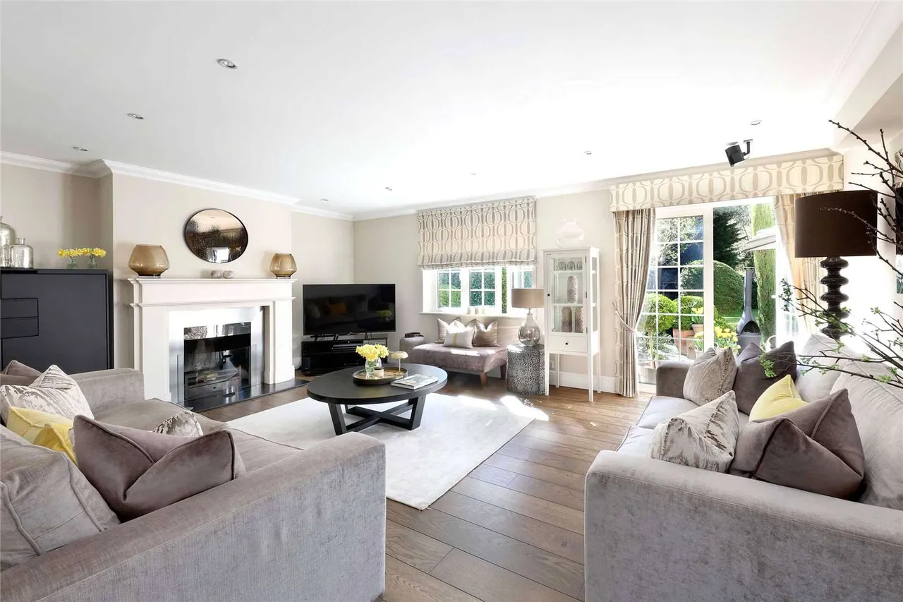 Woodhill Avenue, Gerrards Cross, Buckinghamshire, SL9 8DS, photo 3