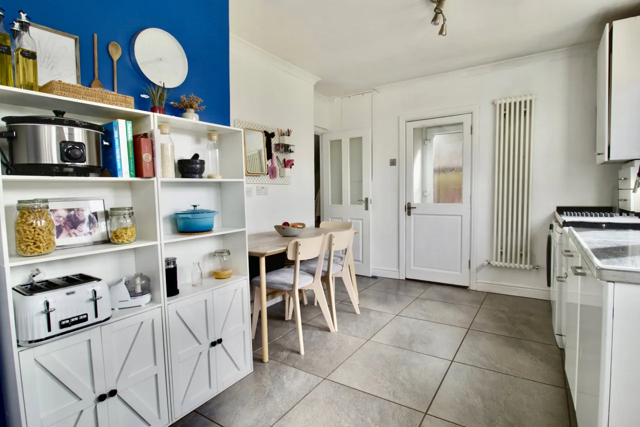 Broseley Road, Romford, RM3, photo 8