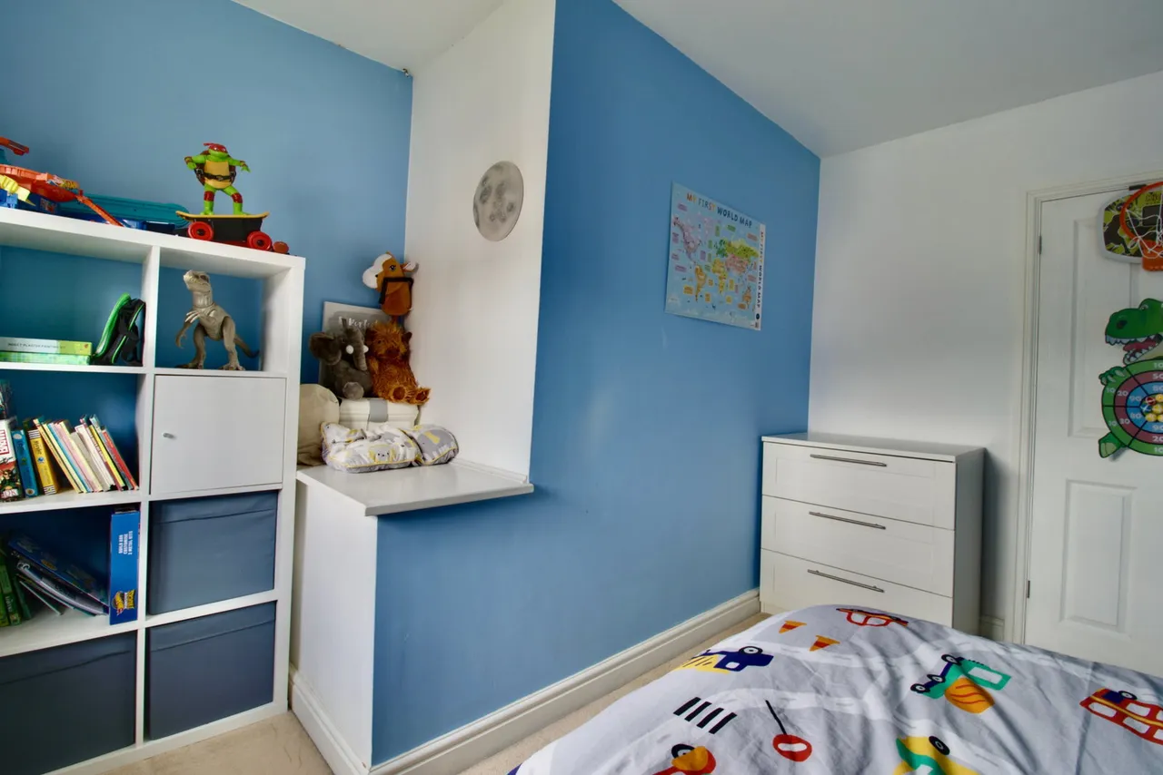 Broseley Road, Romford, RM3, photo 17