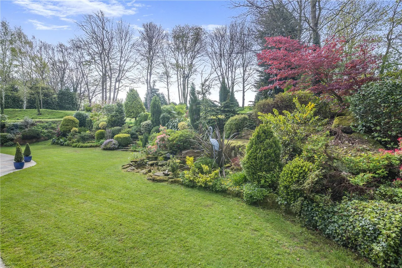 Barnsley Road, Newmillerdam, Wakefield, West Yorkshire, WF2 6QQ, photo 10