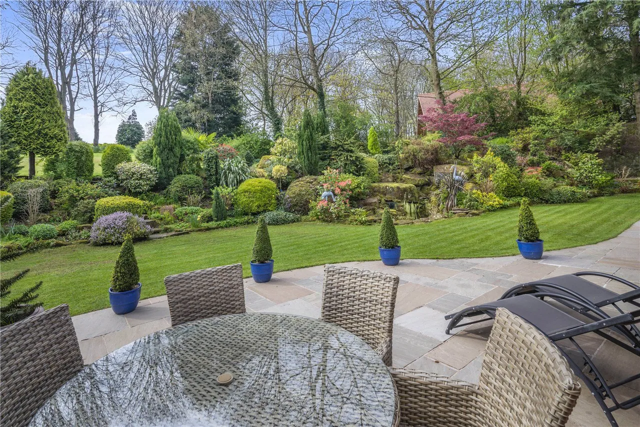 Barnsley Road, Newmillerdam, Wakefield, West Yorkshire, WF2 6QQ, photo 3