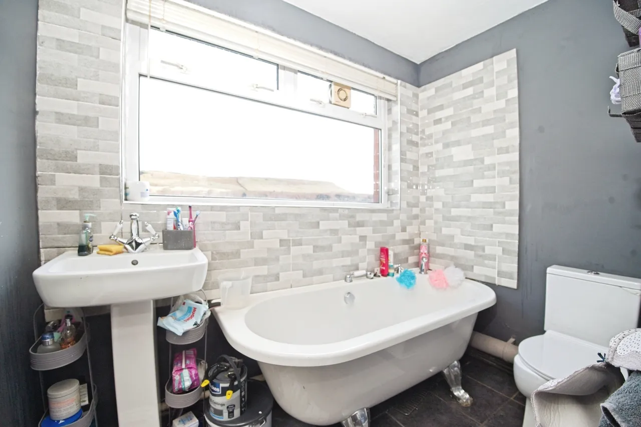 Brondeg Street, Ferndale, CF43, photo 10