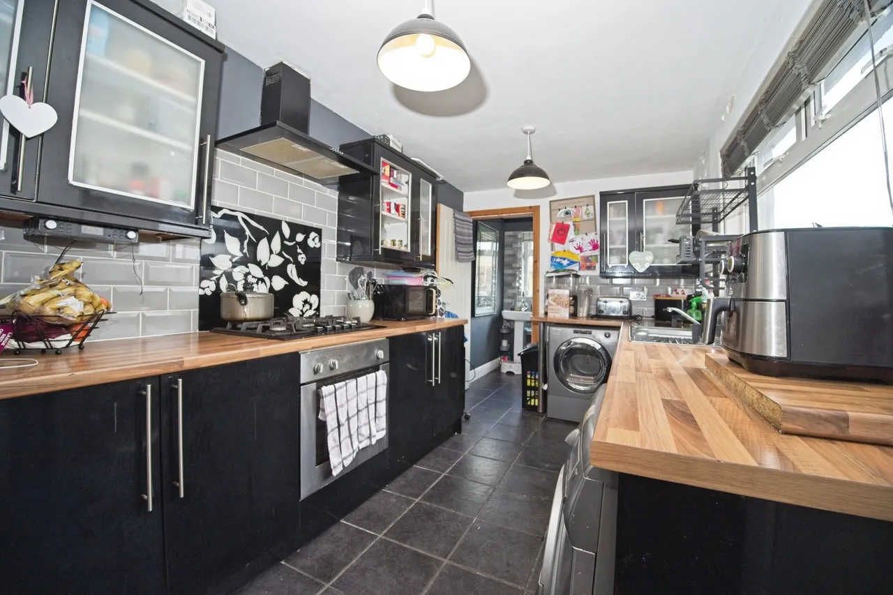 Brondeg Street, Ferndale, CF43, photo 7