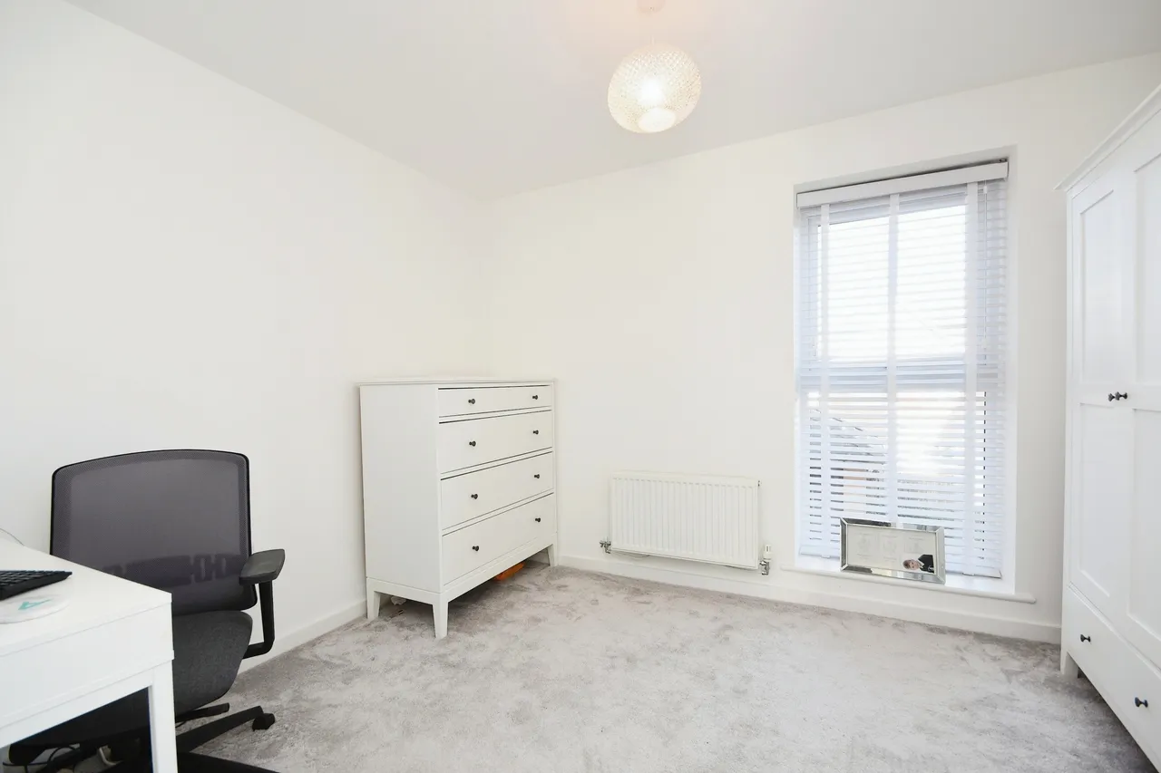Blake Avenue, Basildon, Essex, SS14, photo 6