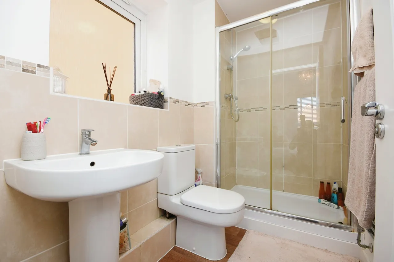 Blake Avenue, Basildon, Essex, SS14, photo 5