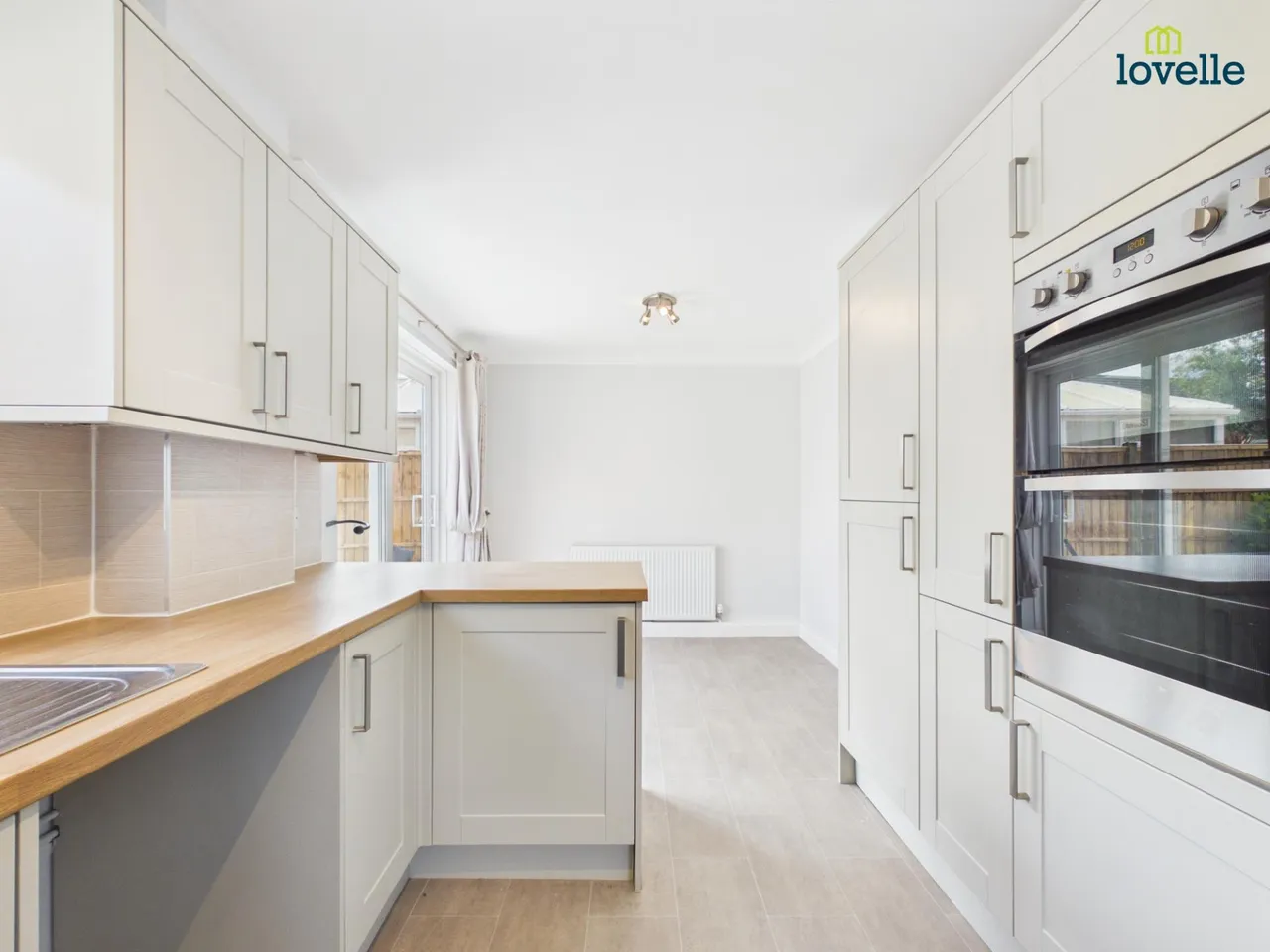 Lincoln Road, Dunholme, LN2, photo 3
