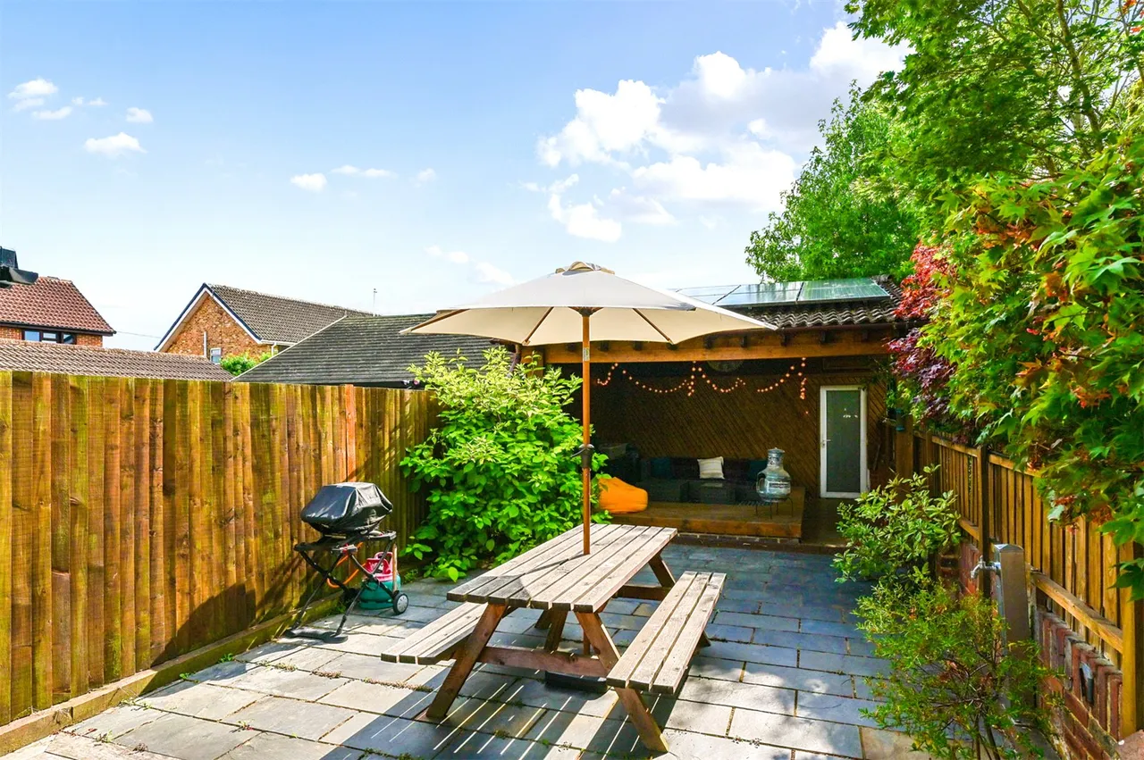 Star Lane, Ash, Guildford, Surrey, GU12 6RJ, photo 14